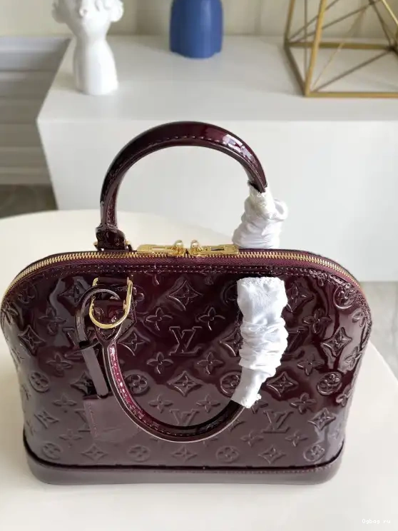 PM VUITTON LOUIS ALMA 0514